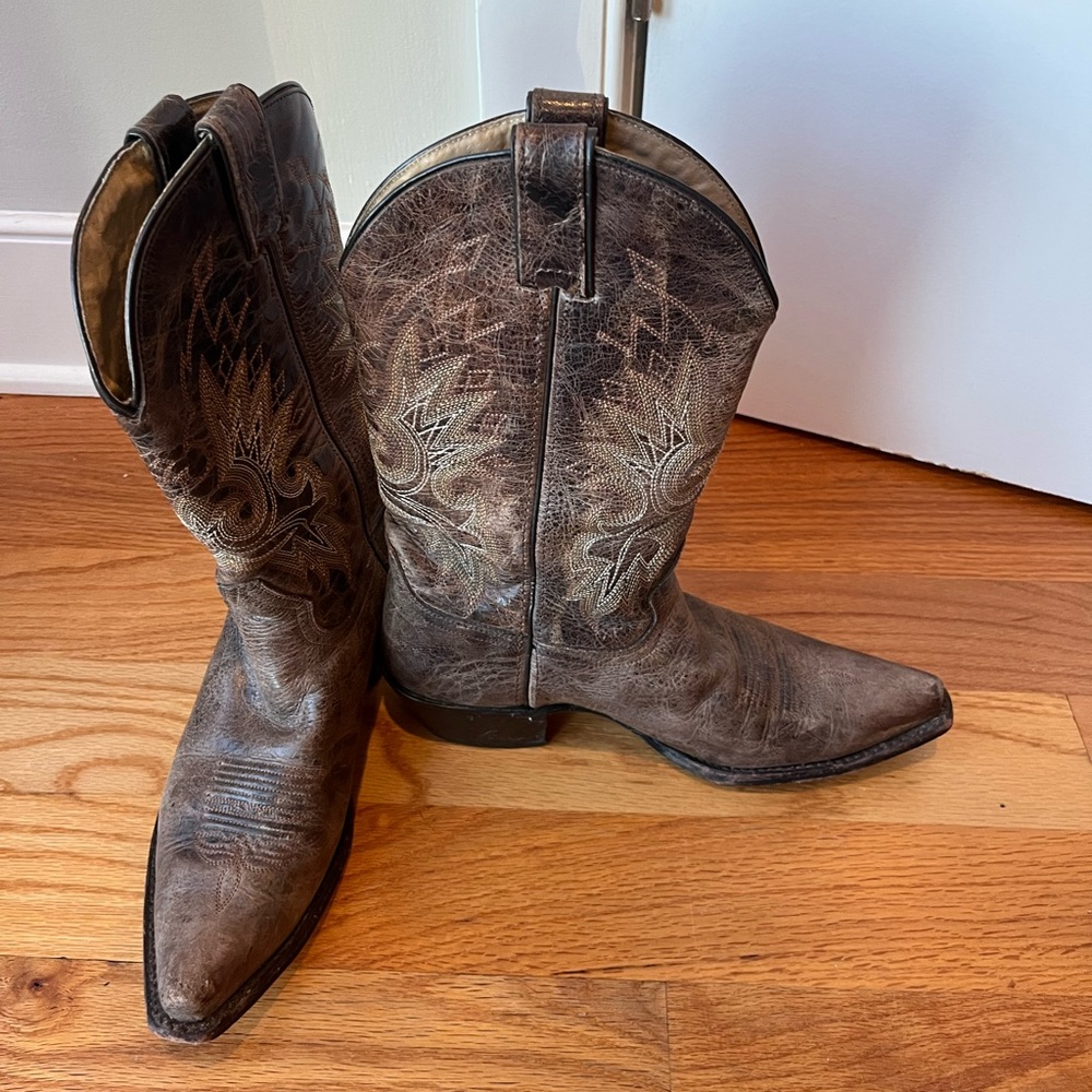 COWBOY BOOTS EMBROIDERED POINTED TOW WESTERN LEATHER HEELED BROWN